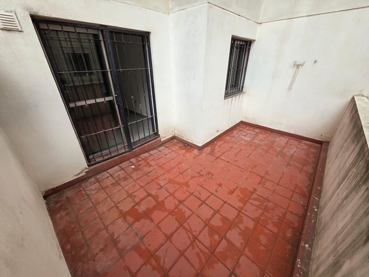 Foto de VENTA - 1 DORMITORIO CON BALCON/PATIO - PRIMER PISO, imagen 5