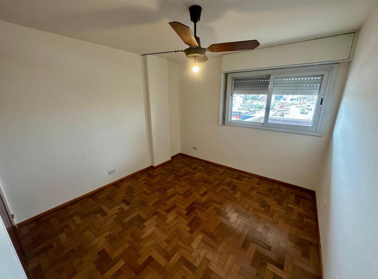Foto de ALQUILER - 1 DORMITORIO - BALCON AL ESTE - LUMINOSO - PISO ALTO, imagen 5