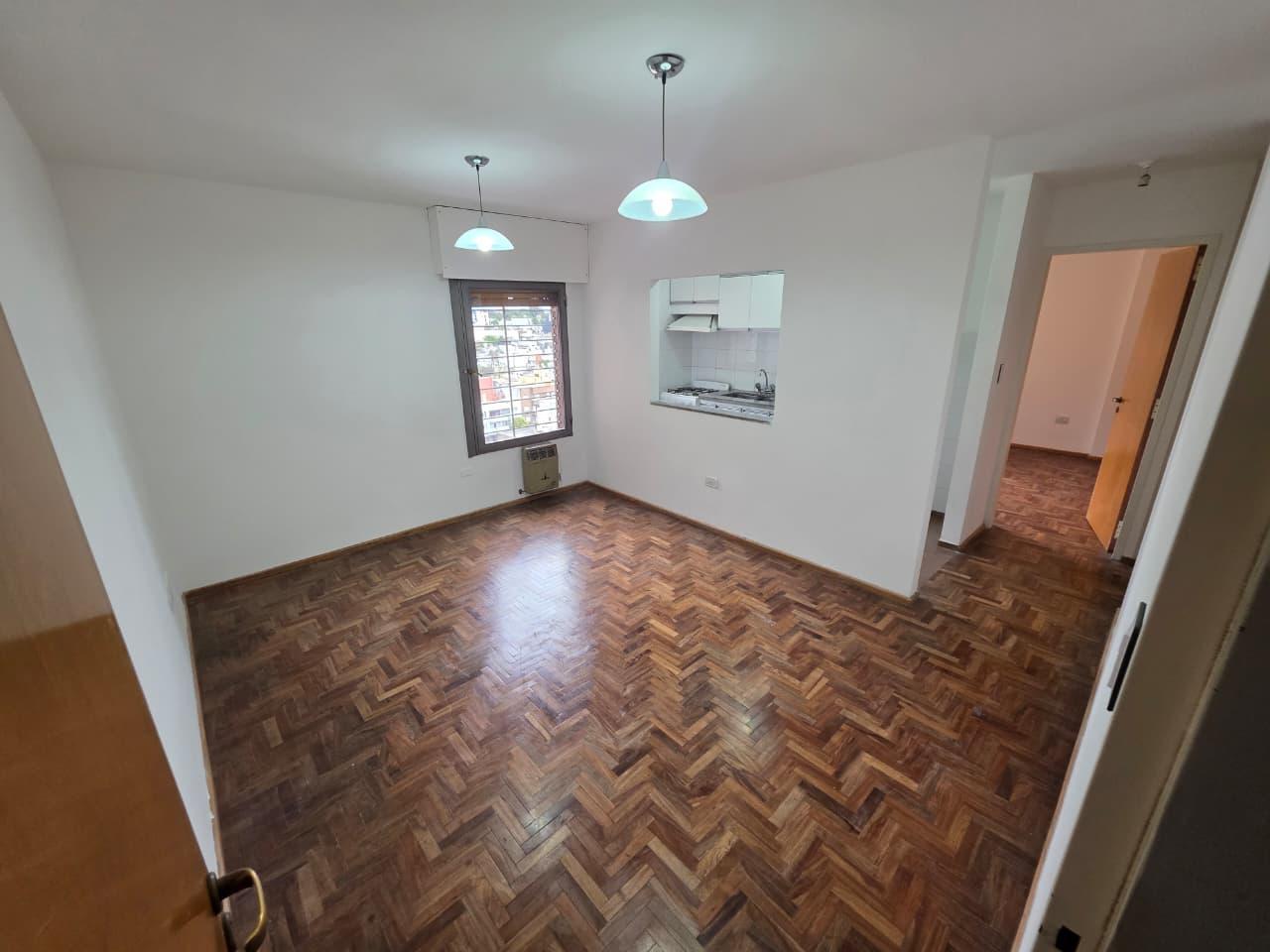 Foto de ALQUILER - 1 DORMITORIO - GUEMES - PISO ALTO - SEGURIDAD 24HS, imagen 1