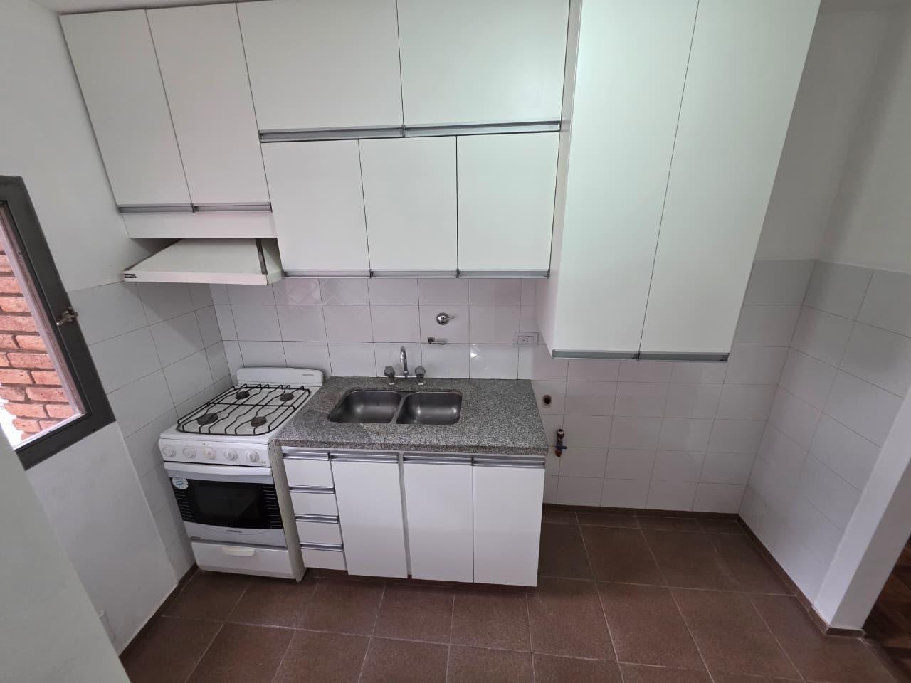 Foto de ALQUILER - 1 DORMITORIO - GUEMES - PISO ALTO - SEGURIDAD 24HS, imagen 5