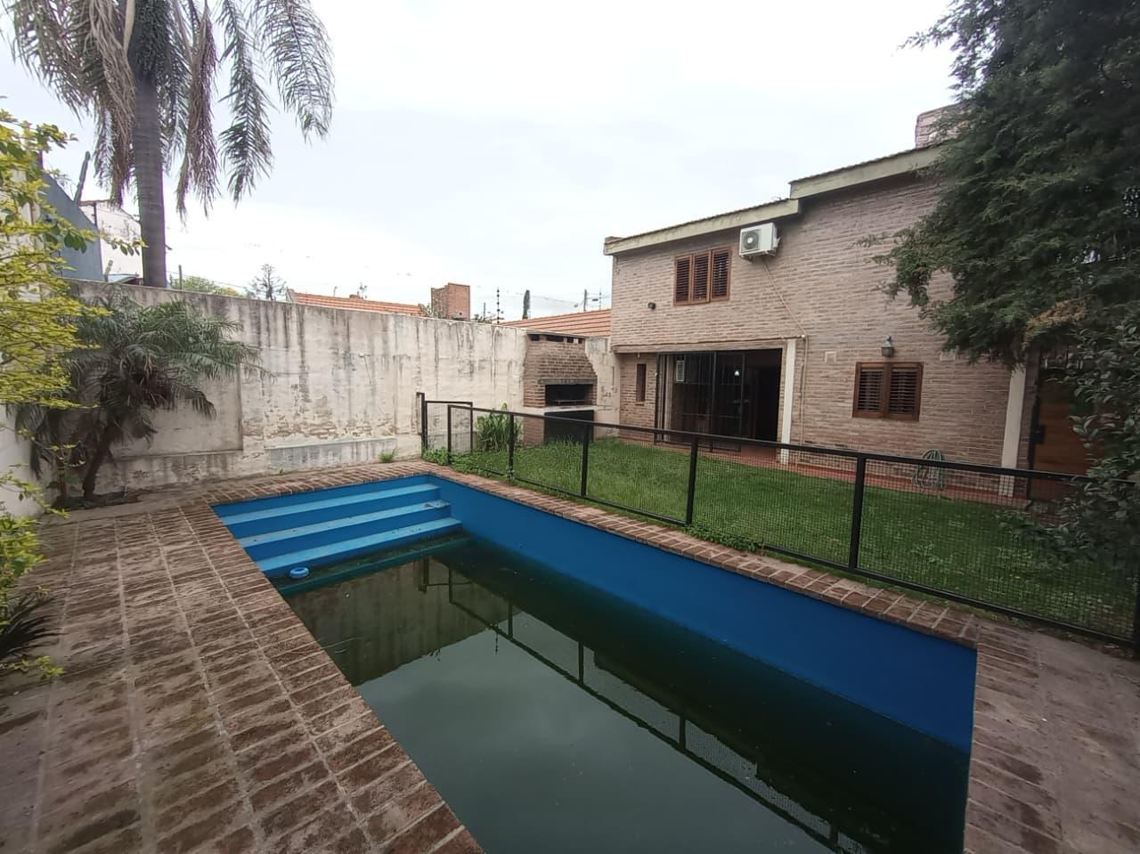 Foto de QUINTAS DE ARGUELLO - CASA 3 DORMITORIO 225M2 + PATIO CON PILETA, imagen 1