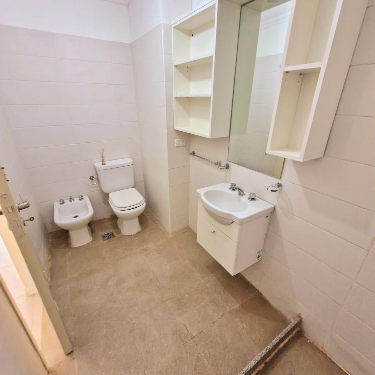 Foto de VENTA!! Dpto 2 Dormit. | Cochera | Seguridad Balcón, imagen 3