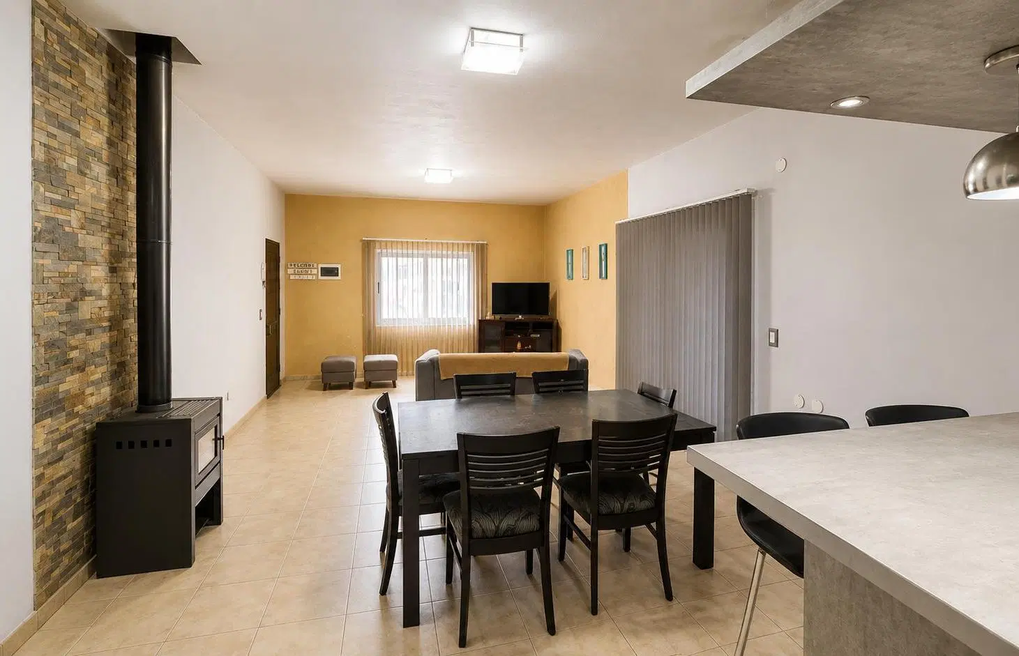 ¡Hermosa Casa de 3 Dormitorios con Pileta en El Talar, Mendiolaza! Excelente Ubicación y Confort 5