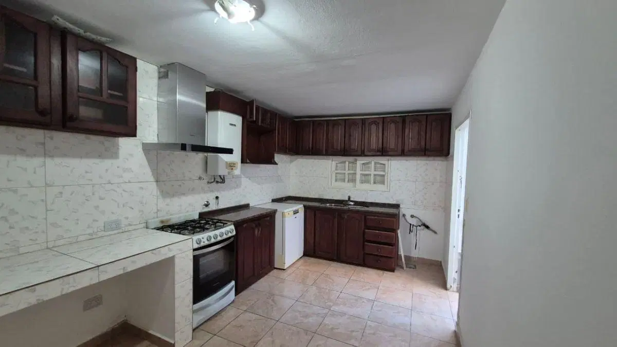 Alquiler Bajo Palermo- casa 3 dormitorios + escritorio 1