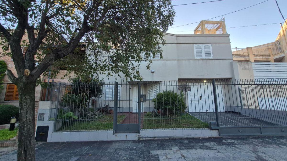 Alquiler Bajo Palermo- casa 3 dormitorios + escritorio