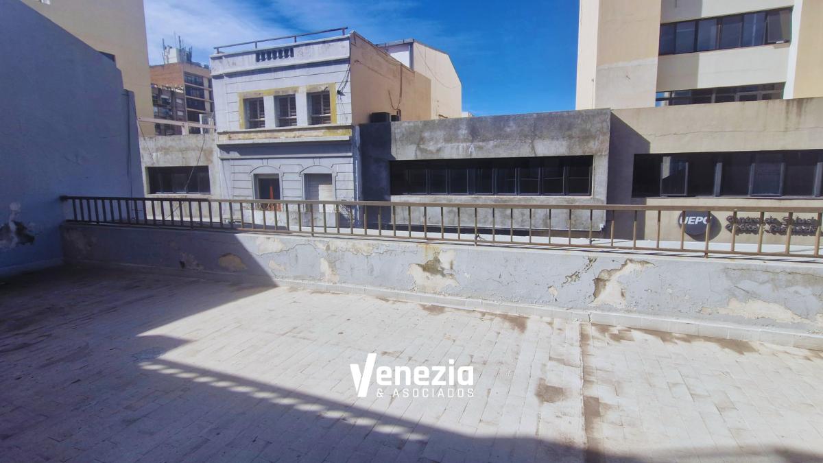 Foto de Gran Oportunidad Comercial- Depósito | Oficina : VENTA 680 m² en 3, imagen 2