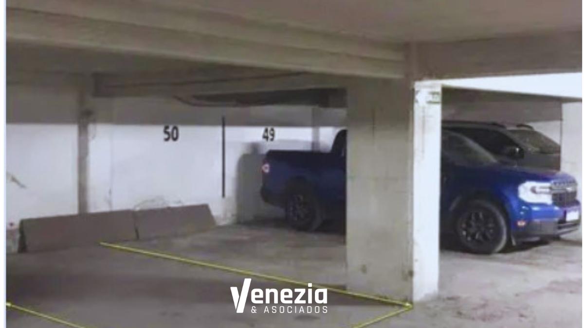 Foto de ALQUILER DE COCHERA! ALBERDI!! EDIFICIO CON SEGURIDAD, imagen 3