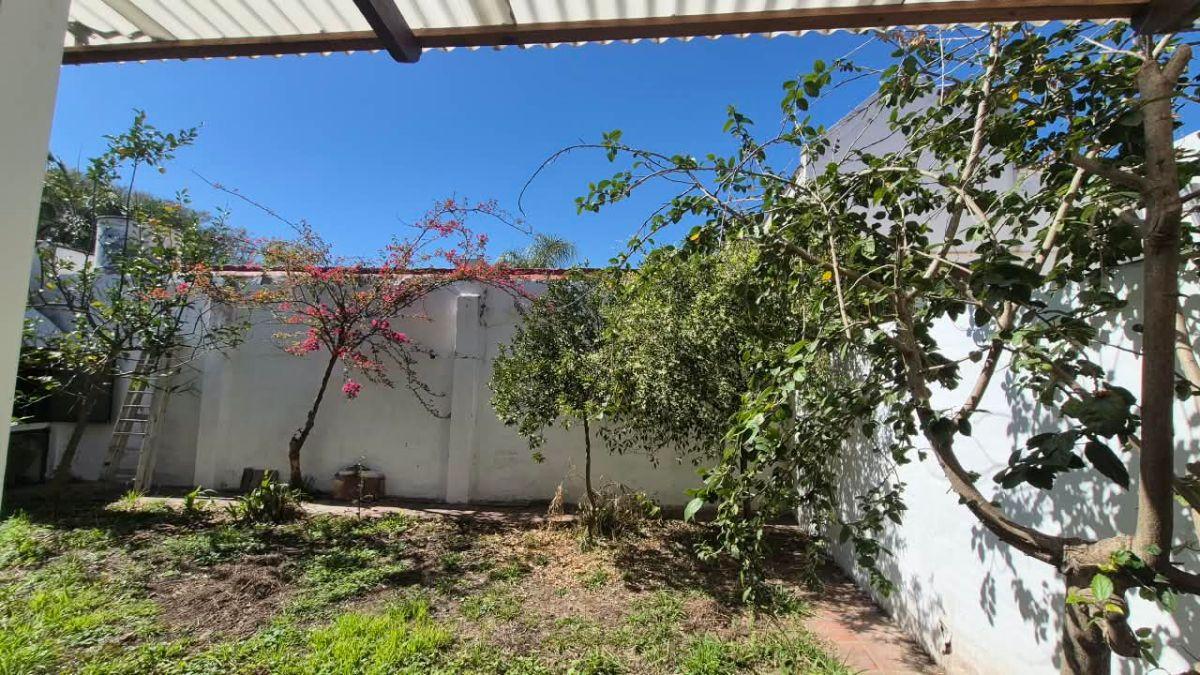 Foto de VENTA DUPLEX B URCA- MEJOR ZONA- 3 DORMITORIOS- COCHERA, imagen 2