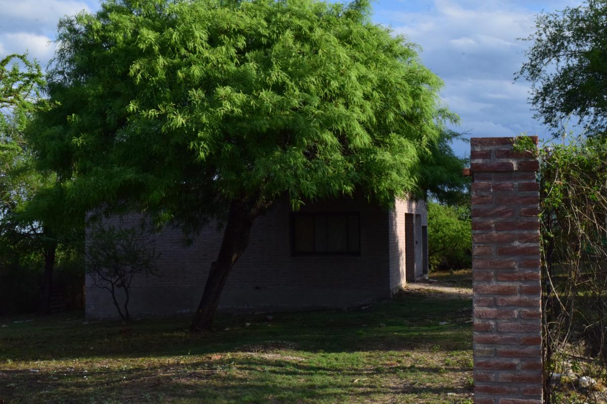 Casa con Excelente Ubicacion en Las Sierras 3