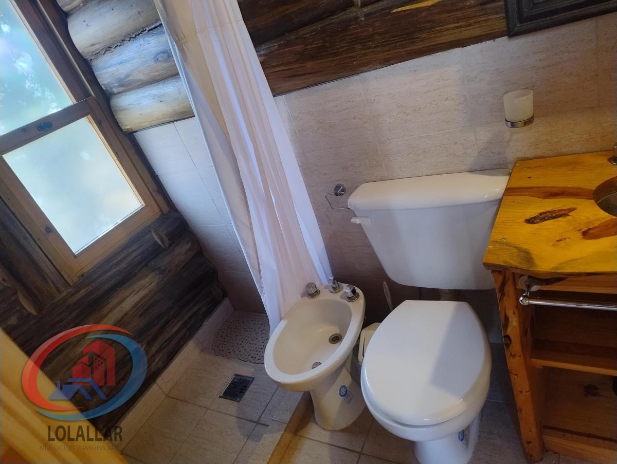Complejo Frente Al Lago con Gran Potencial, Oportunidad Unica! 3