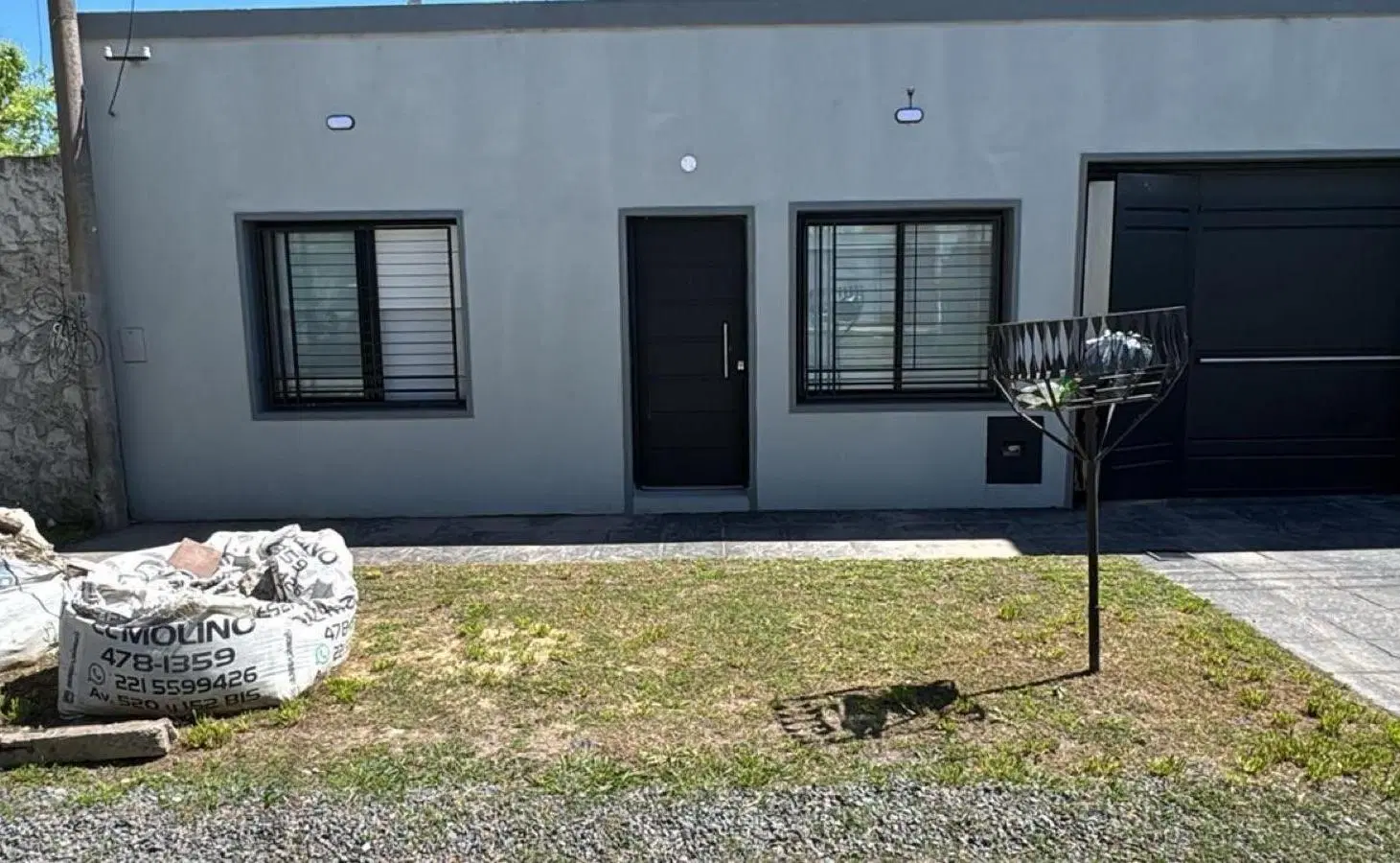 Venta Casa 3 amb La Plata 2
