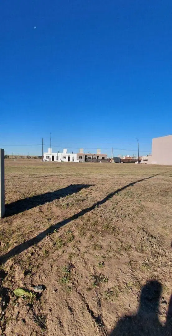 VENDO LOTE APTO DUPLEX EN CUESTAS DE MANANTIALES 4