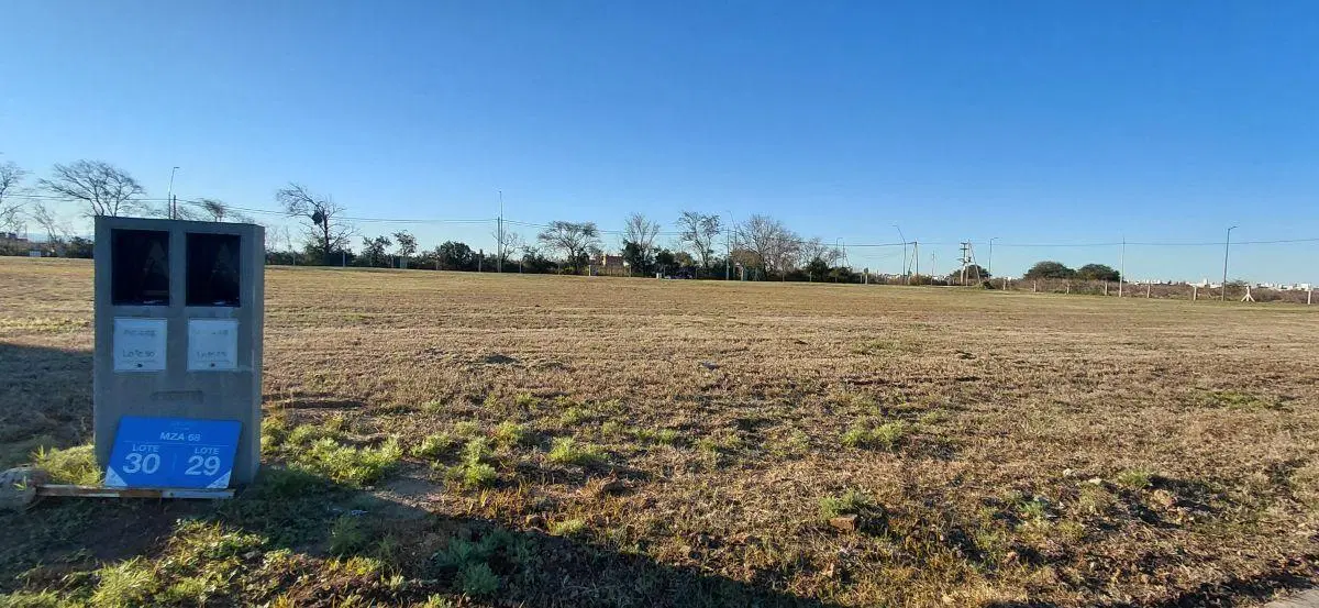 Vendo lote apto casa en Costas de Manantiales 2