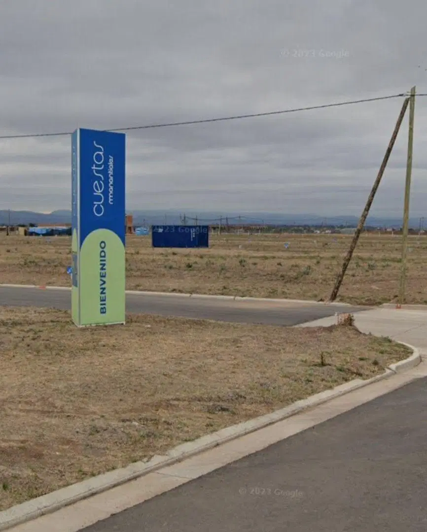 Vendo lote apto casa en Costas de Manantiales 4