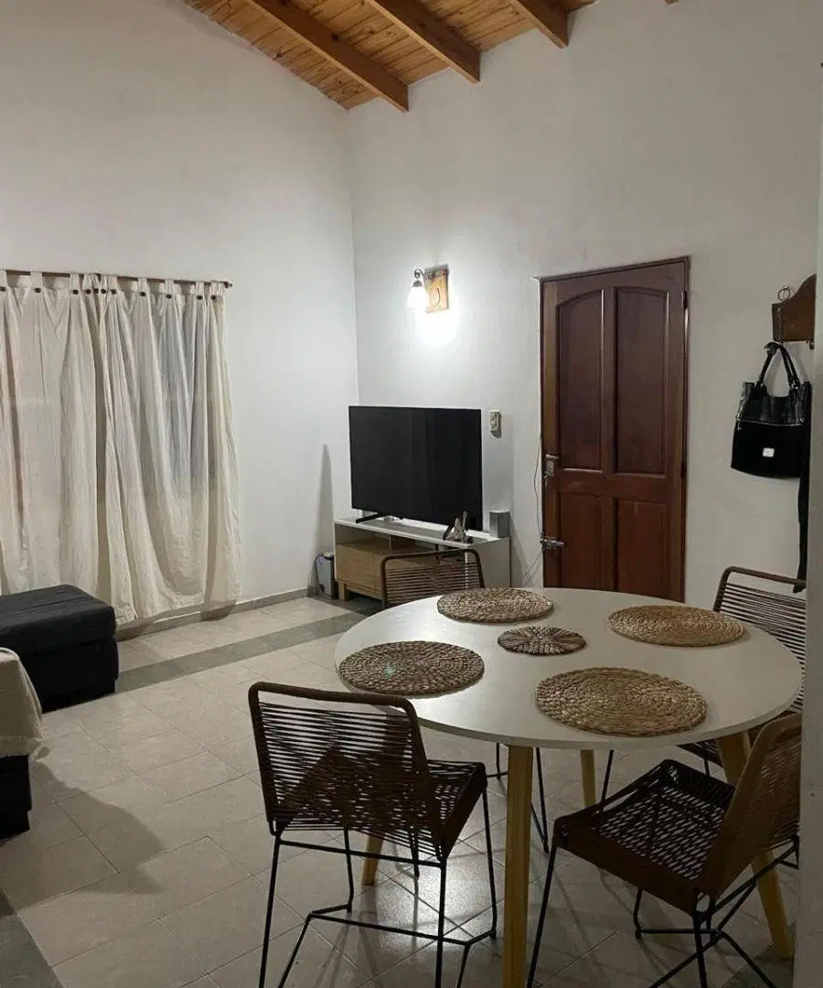 Vendo hermosa casa 3 dorm, pileta en Barrio Los Boulevares. 1