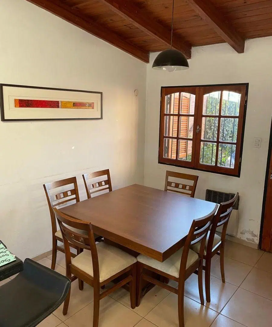 Vendo hermosa casa 3 dorm, pileta en Barrio Los Boulevares. 5