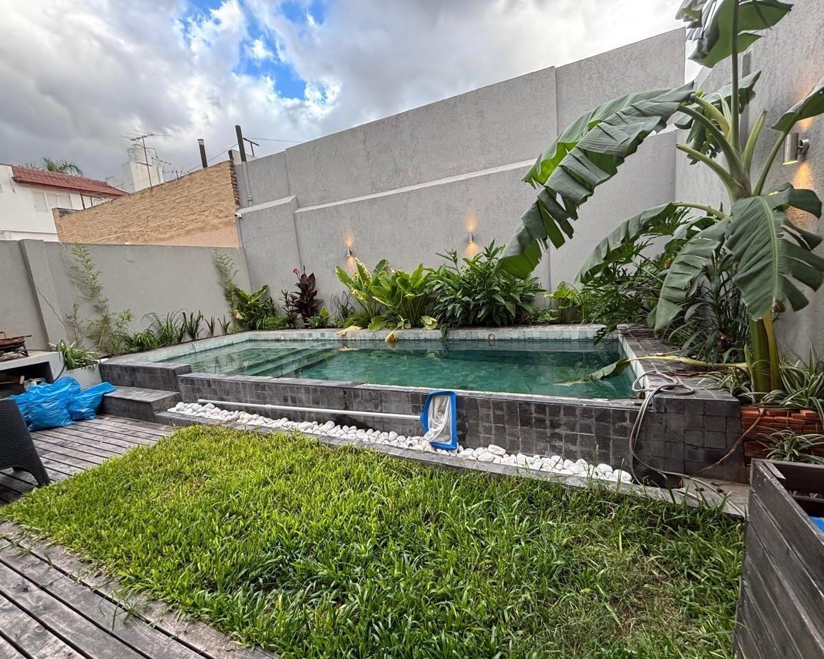 Casa a La Venta en Timoteo Gordillo Al 800 3