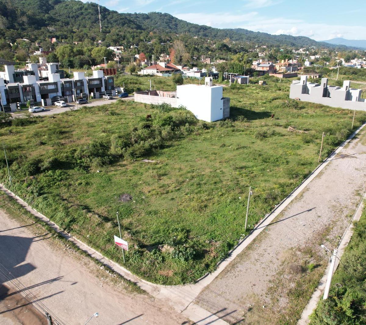 Terreno en Los Perales 4