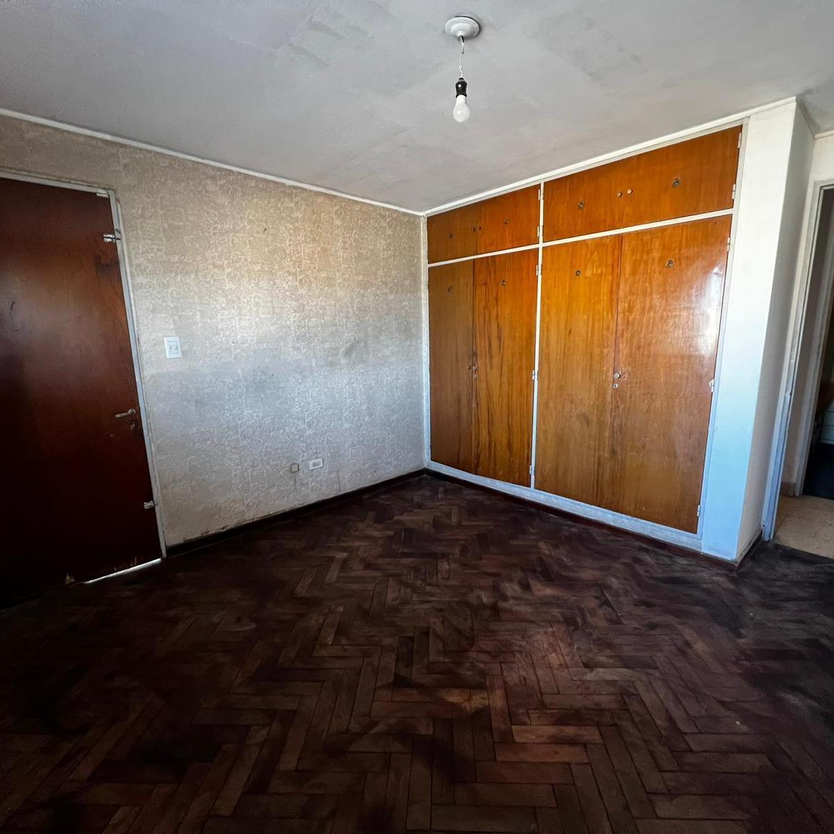 Departamento y Local Comercial en Gorriti 2
