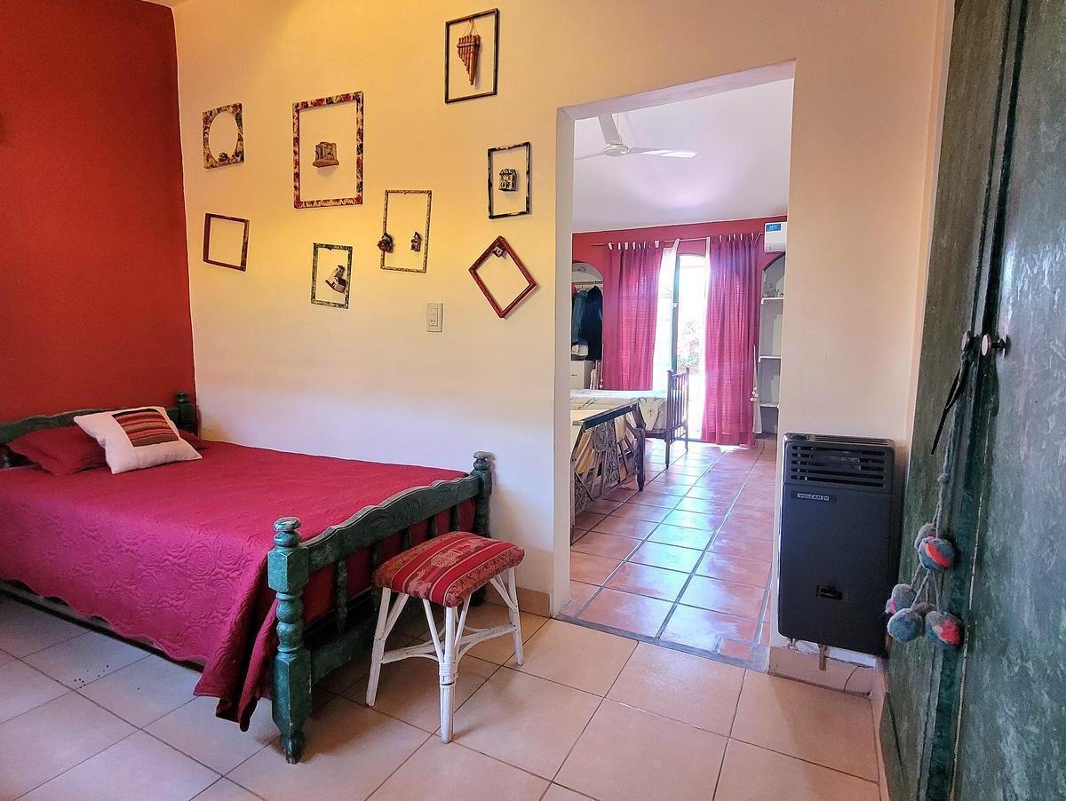 Casa en Bajo La Viña de 3 Dorm. 5