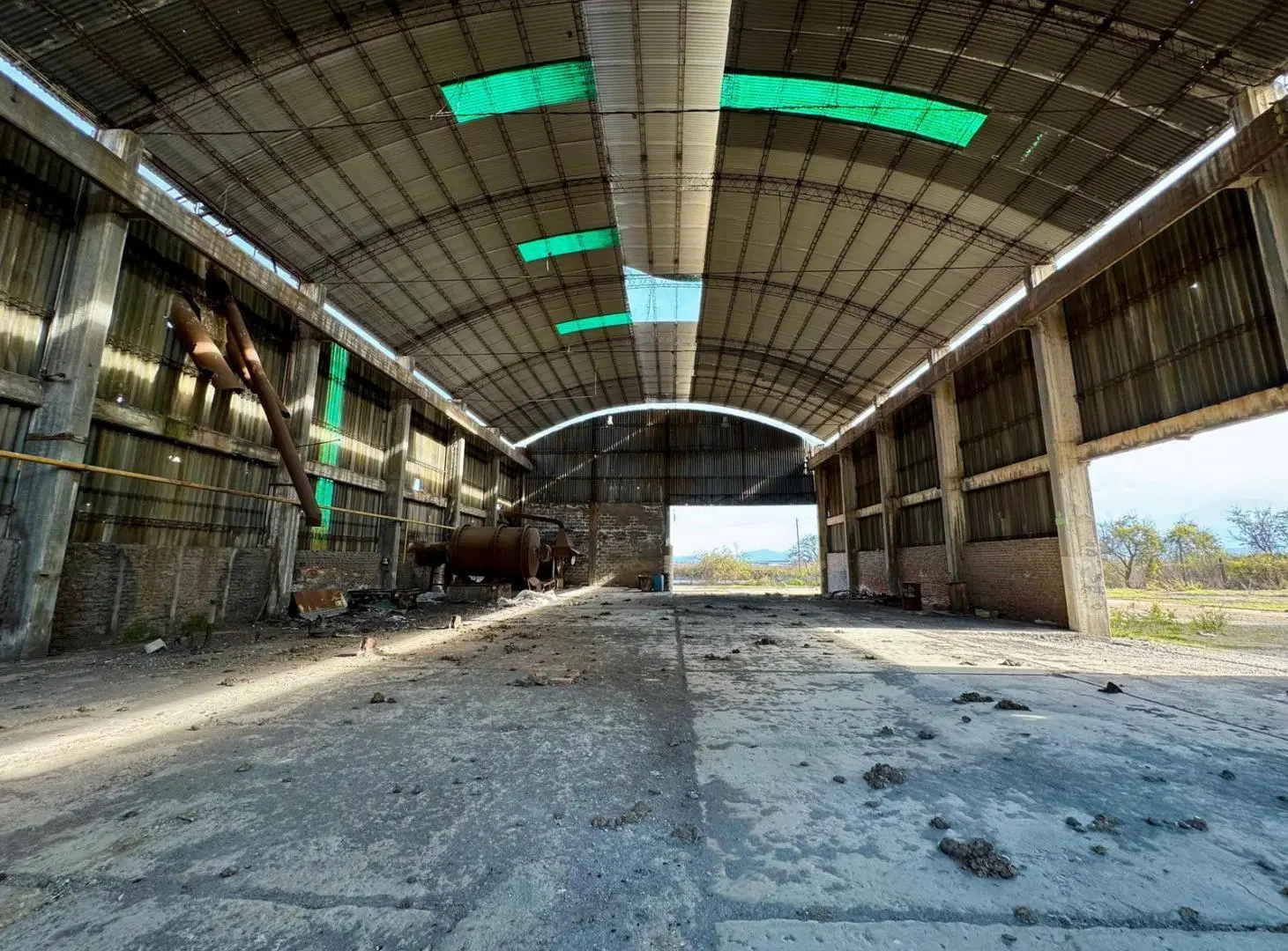 Galpon Industrial con oficinas Predio de 30.287 m2 3