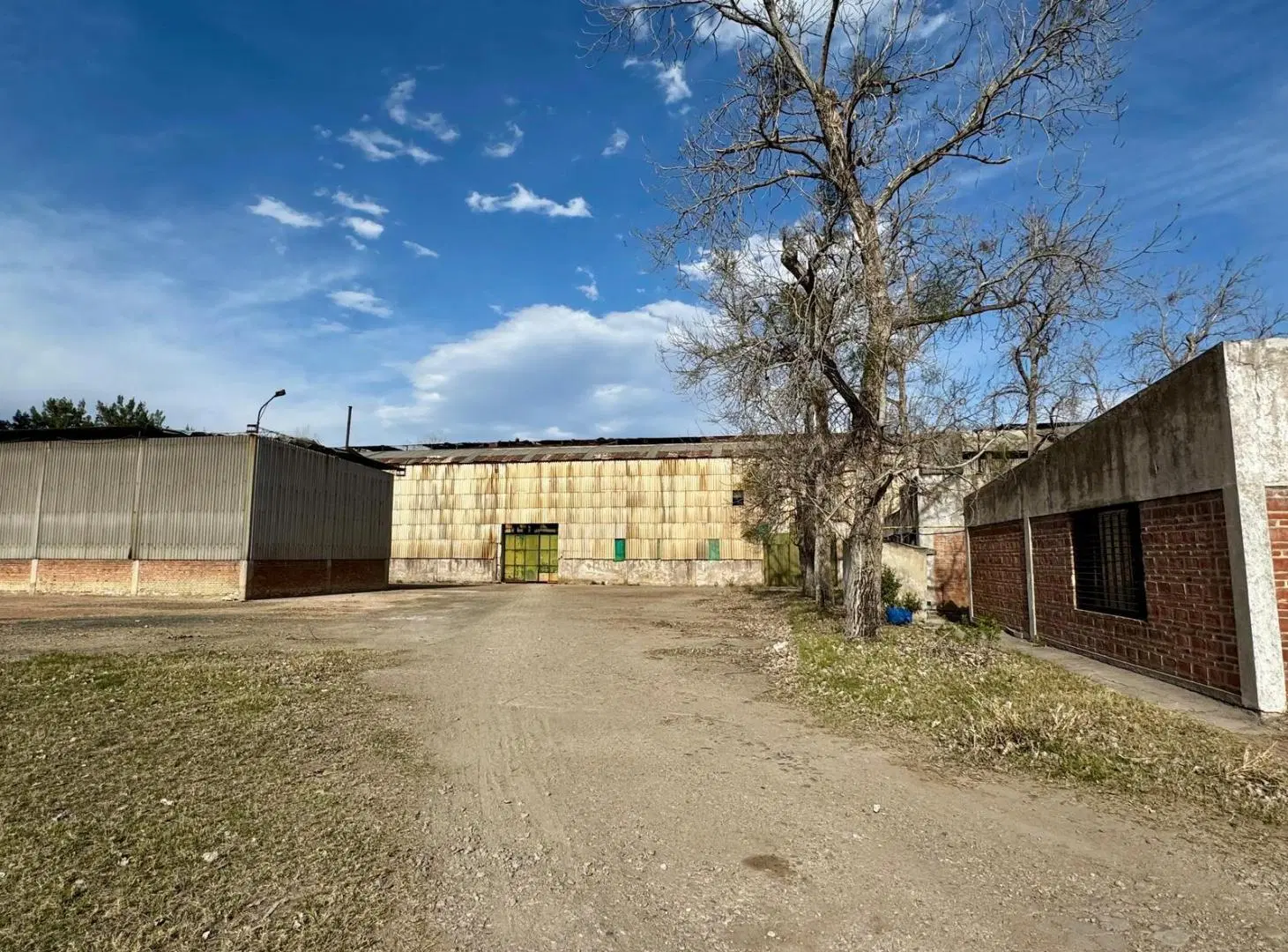Galpon Industrial con oficinas Predio de 30.287 m2 2