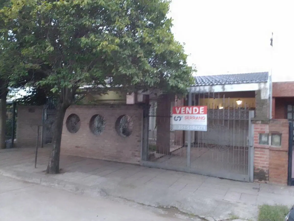 3 DORMITORIOS GARAGE 2 AUTOS - AMPLIA Y EN EXCELENTE ESTADO 4