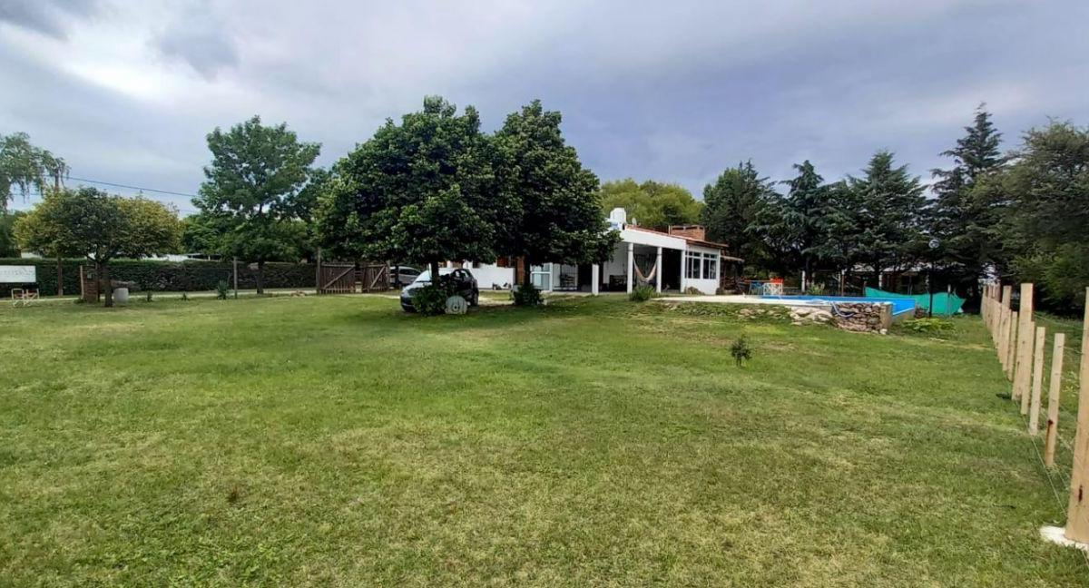 Casa en Venta 3 Dorm., Villa Parque Siquiman 2