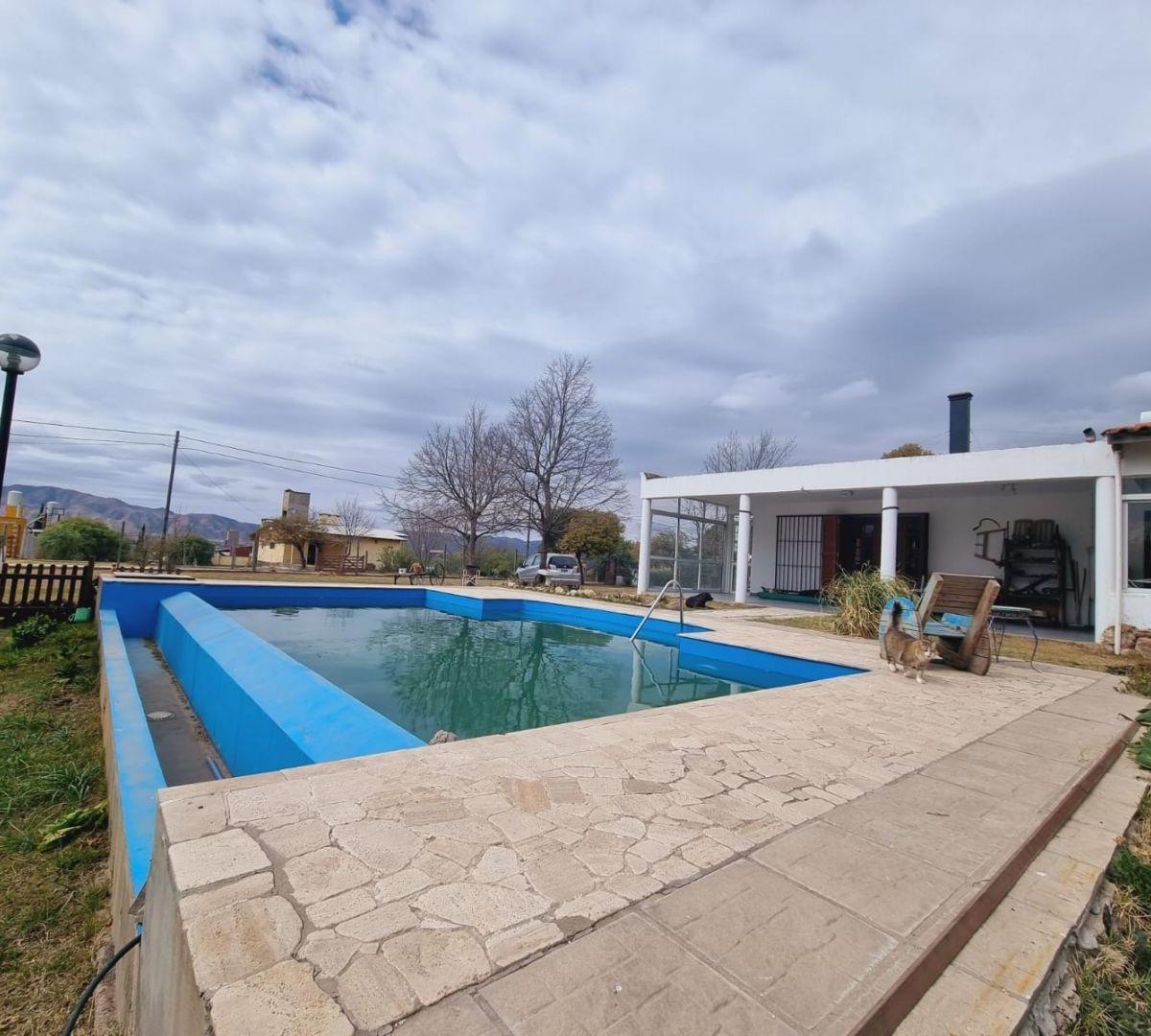 Casa en Venta 3 Dorm., Villa Parque Siquiman 4
