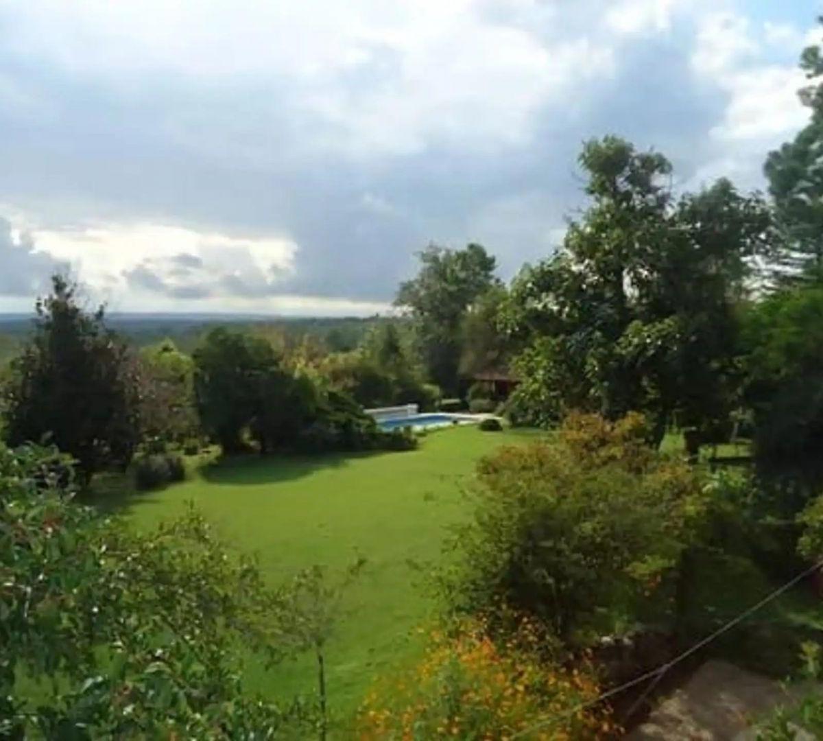 Venta de Casa con Pileta y Chalet Son 4 Dorm., Santa Rosa de Calamuchita 3