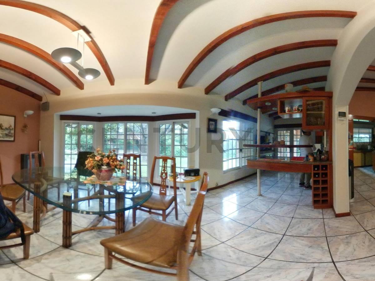 Venta de Casa con Pileta y Chalet Son 4 Dorm., Santa Rosa de Calamuchita 5