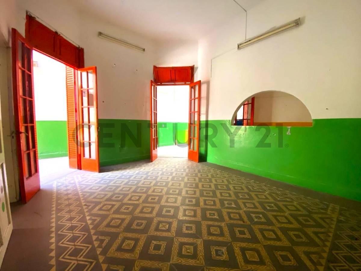 Casona Centrica Ideal Para Renta 2