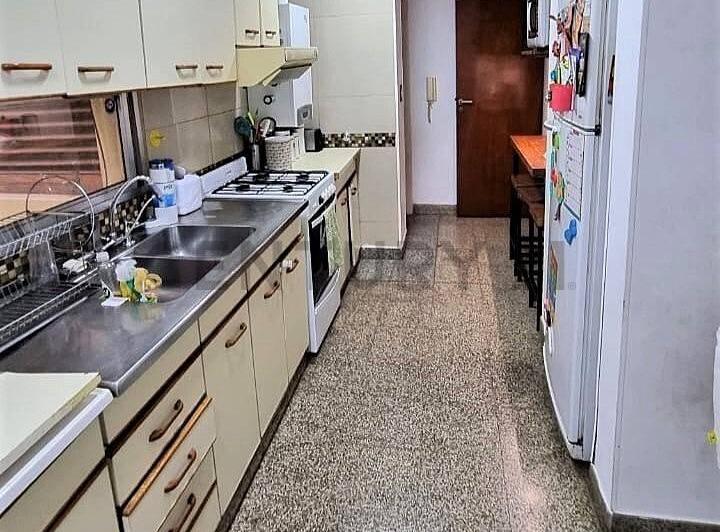 CENTRO IMPECABLE DEPTO 2 Dormitorios + Escritorio 5