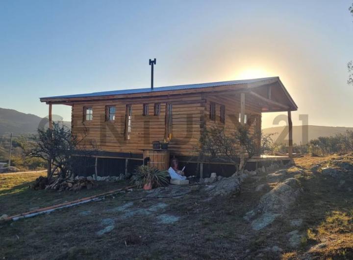 VENTA - Hermosa Cabaña en Sierras Chicas de Calamuchita - ESCRITURA 3