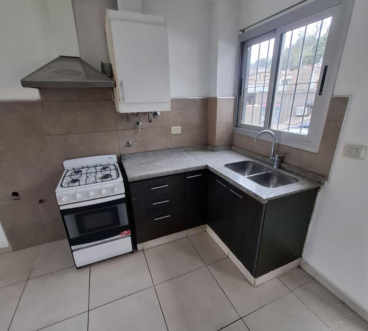 Foto de ALQUILER DEPARTAMENTO - PLENO CENTRO, imagen 1