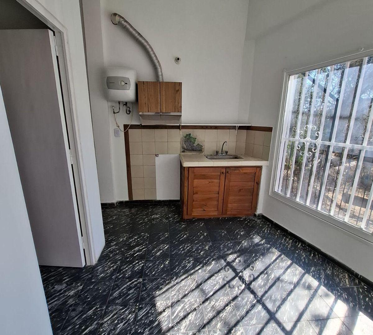 Foto de ALQUILER – DEPARTAMENTO PLENO CENTRO DE RIO CEBALLOS, imagen 4