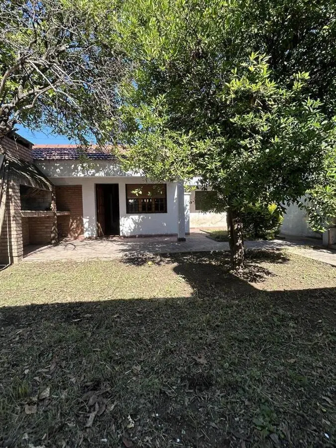 IMPERDIBLE! RETAZADA!  VENTA CASA DOS DORMITORIOS mas DPTO- Barrio Villa El Libertador 3