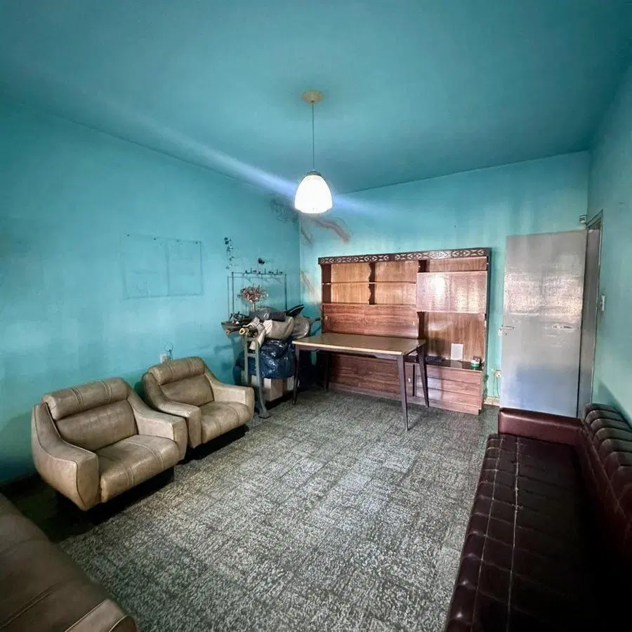 Casa Esquina en Venta con Local Comercial y Cochera Doble Barrio Altamira 2