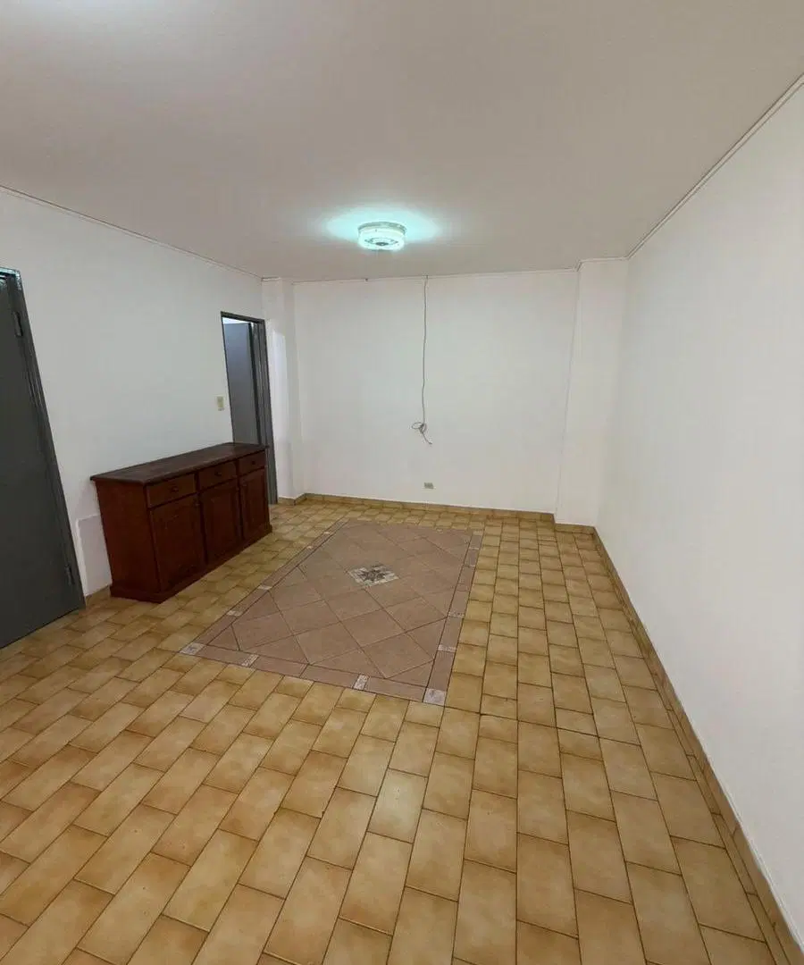 SE ALQUILA! Departamento 2 dormitorios en Alberdi 3