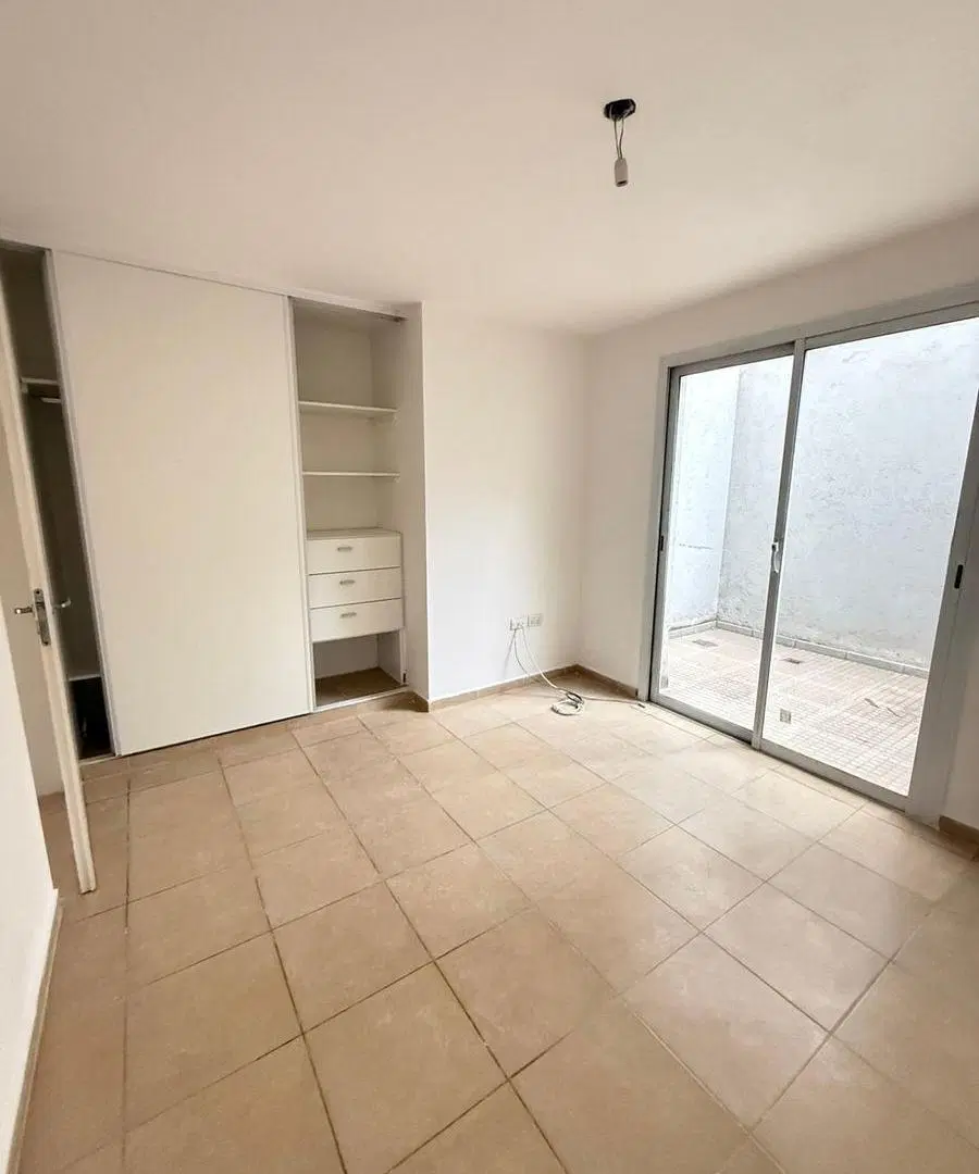 ALQUILO! Departamento 1 Dormitorio con 2 Patios 8