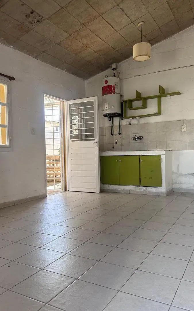 CASA EN VENTA 2 DORMITORIOS B° LOS PLATANOS DE HORIZONTE 100% CANCELADA 8
