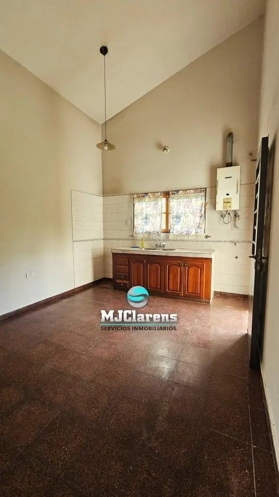 Casa en Alquiler Permanente de 3 Dormitorios - Los Hornillos 2