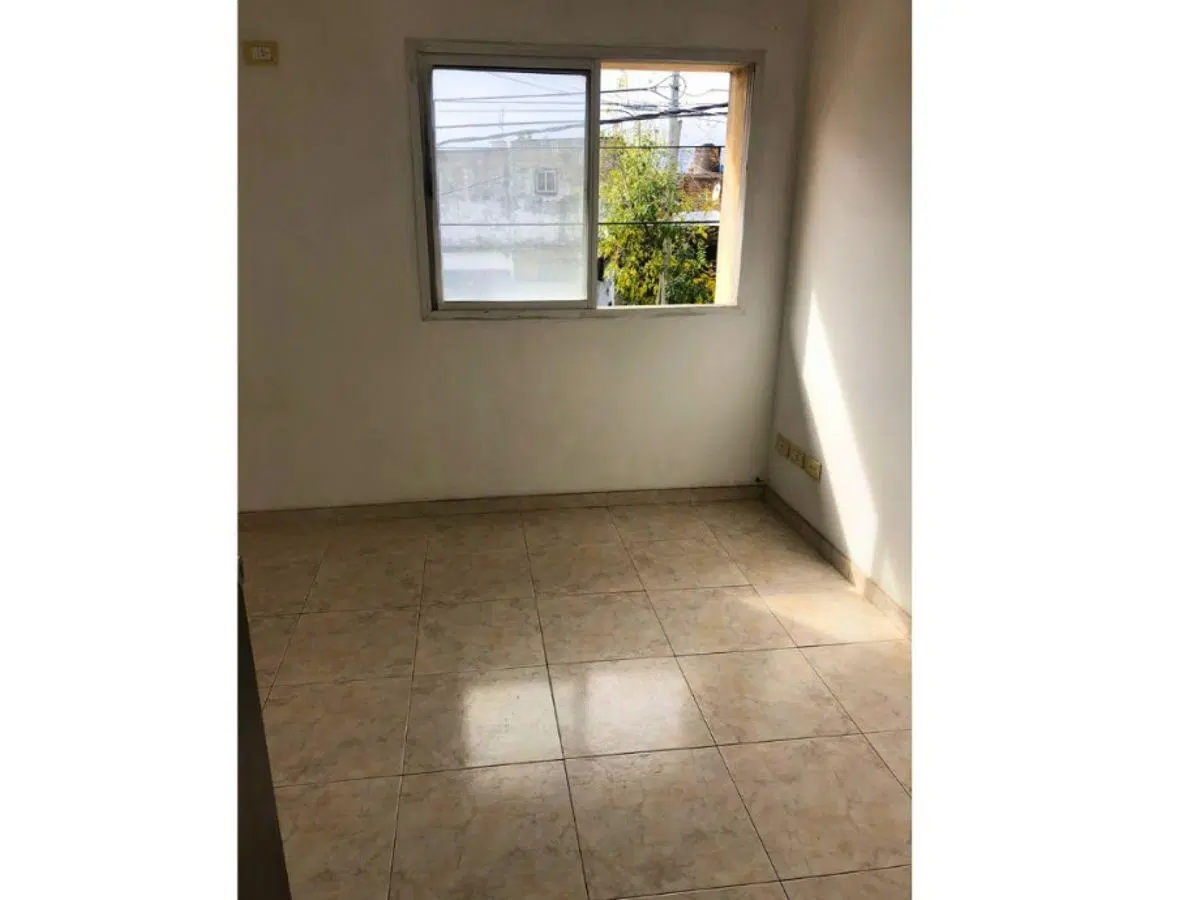 Departamento en primer piso 3 ambientes en Sarandi 3