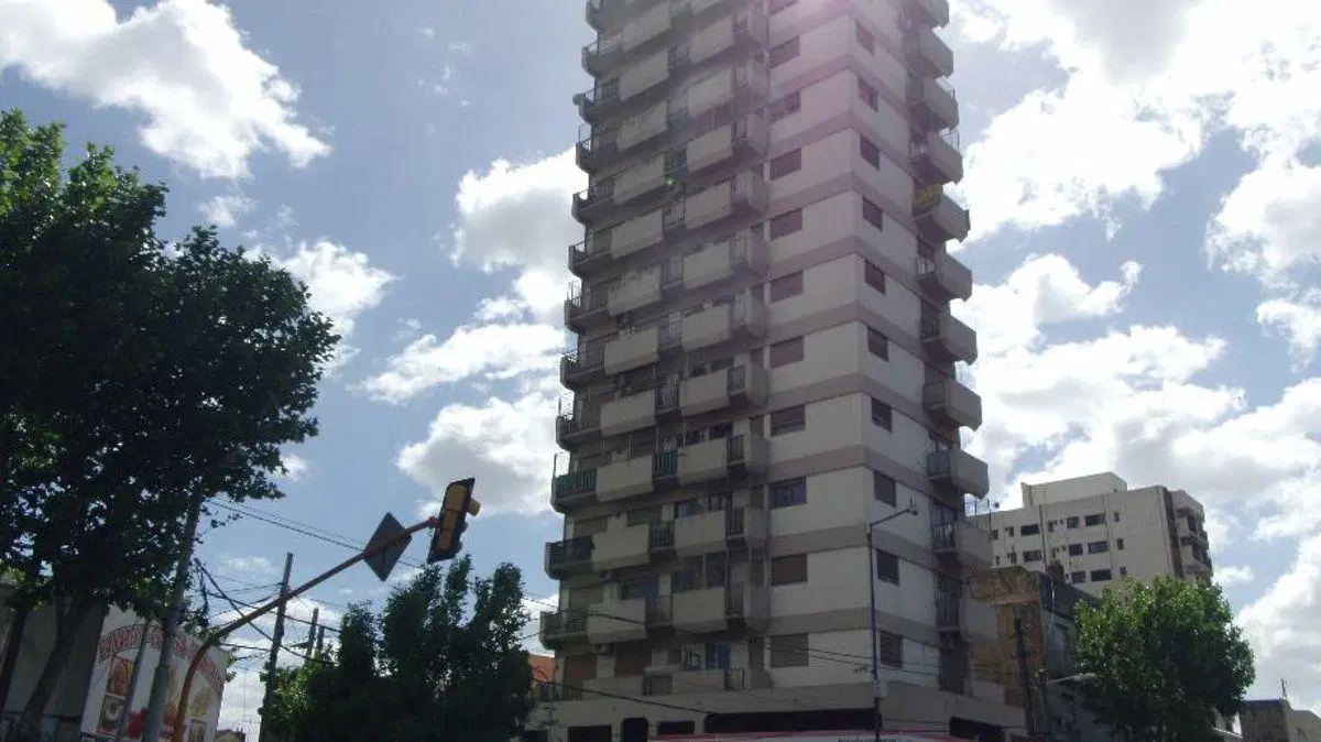 Semipiso al frente en Sarandi 3
