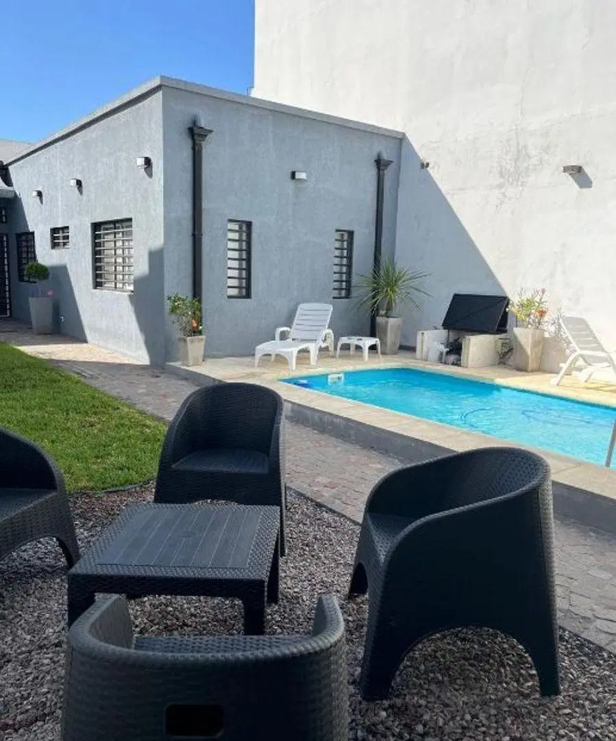 Casa moderna 3 ambientes en Sarandi 4