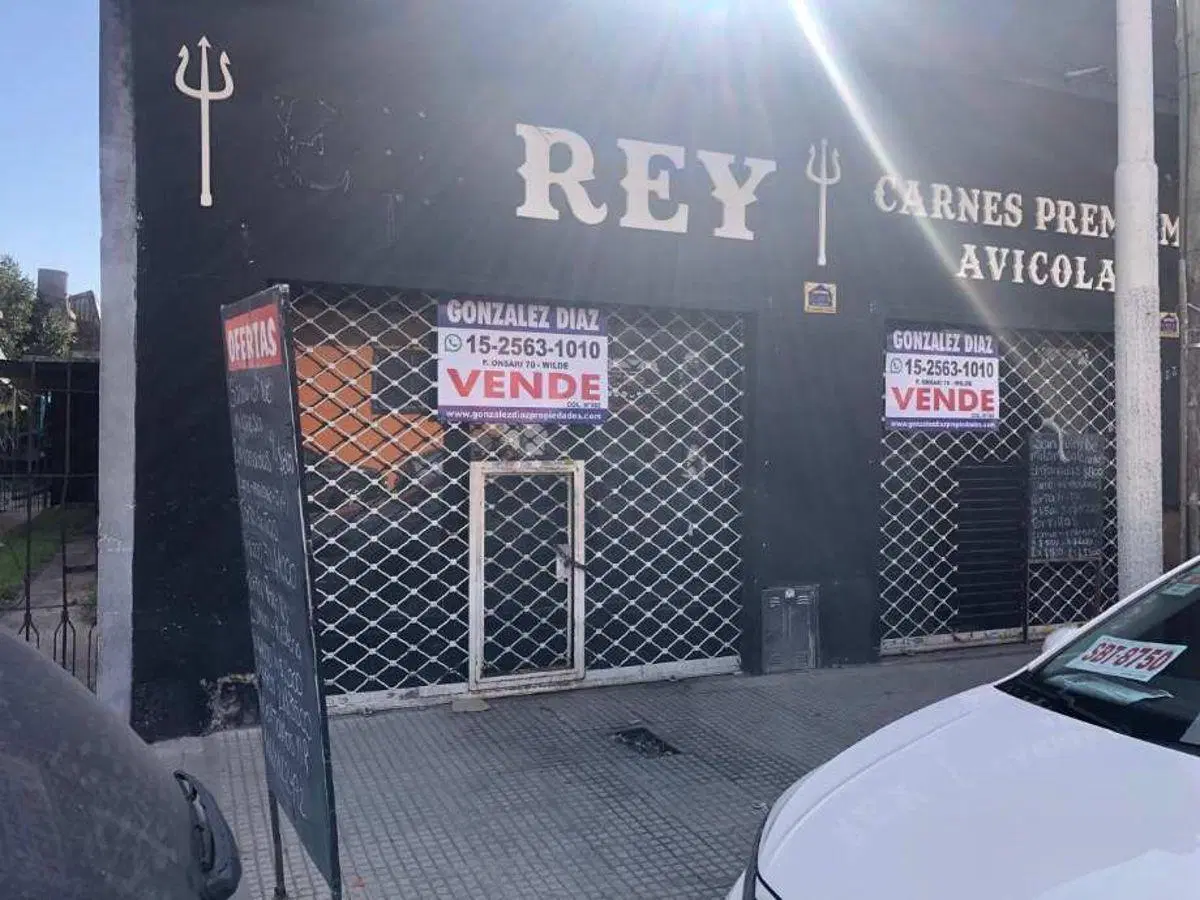 Local con vivienda zona comercial de Wilde 5