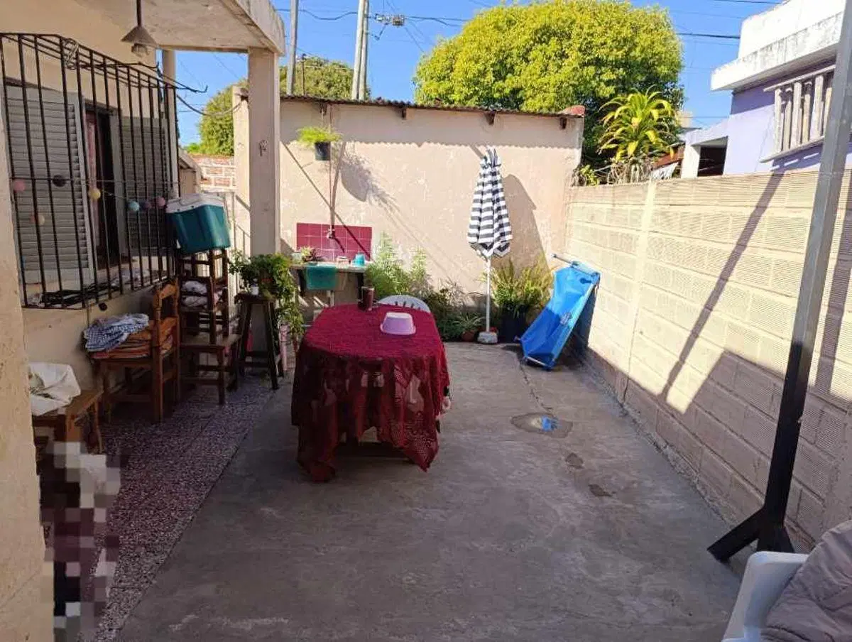 Casa 3 ambientes en Villa Dominico 5