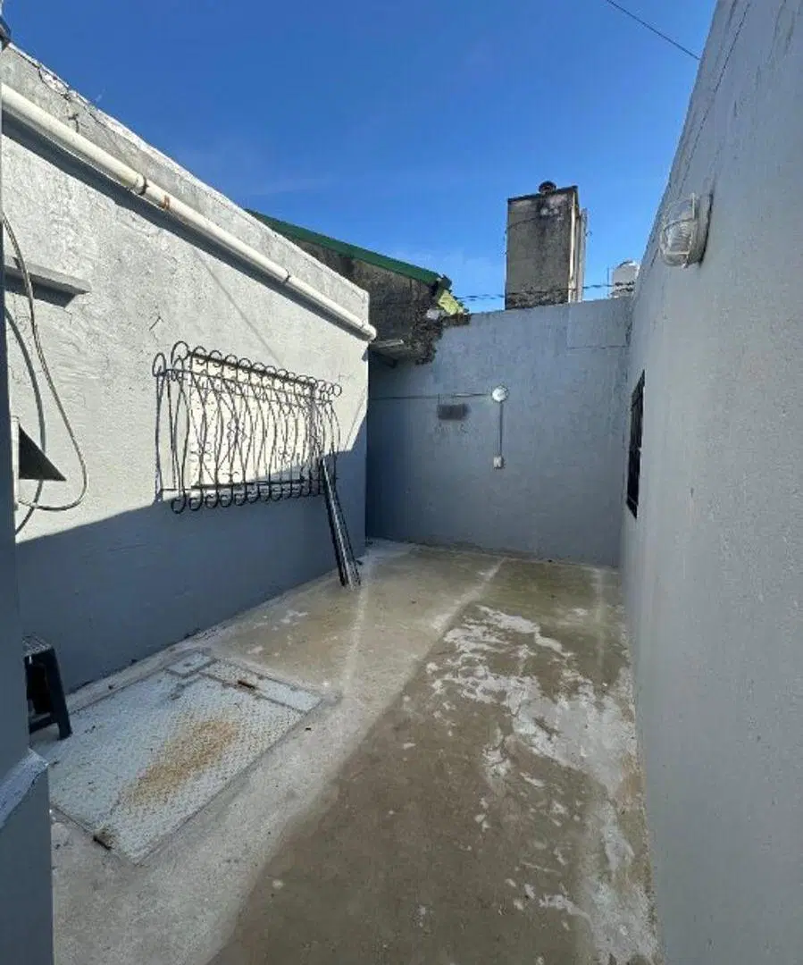 Departamento tipo casa 2 ambientes 2