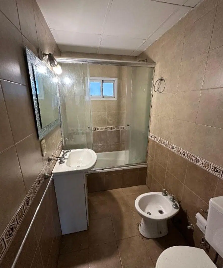 Departamento 2 ambientes con cochera descubierta 8