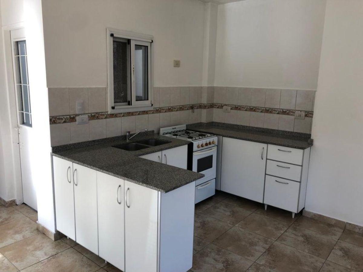 Foto de Departamento al frente 2 ambientes en Villa Dominico, imagen 4